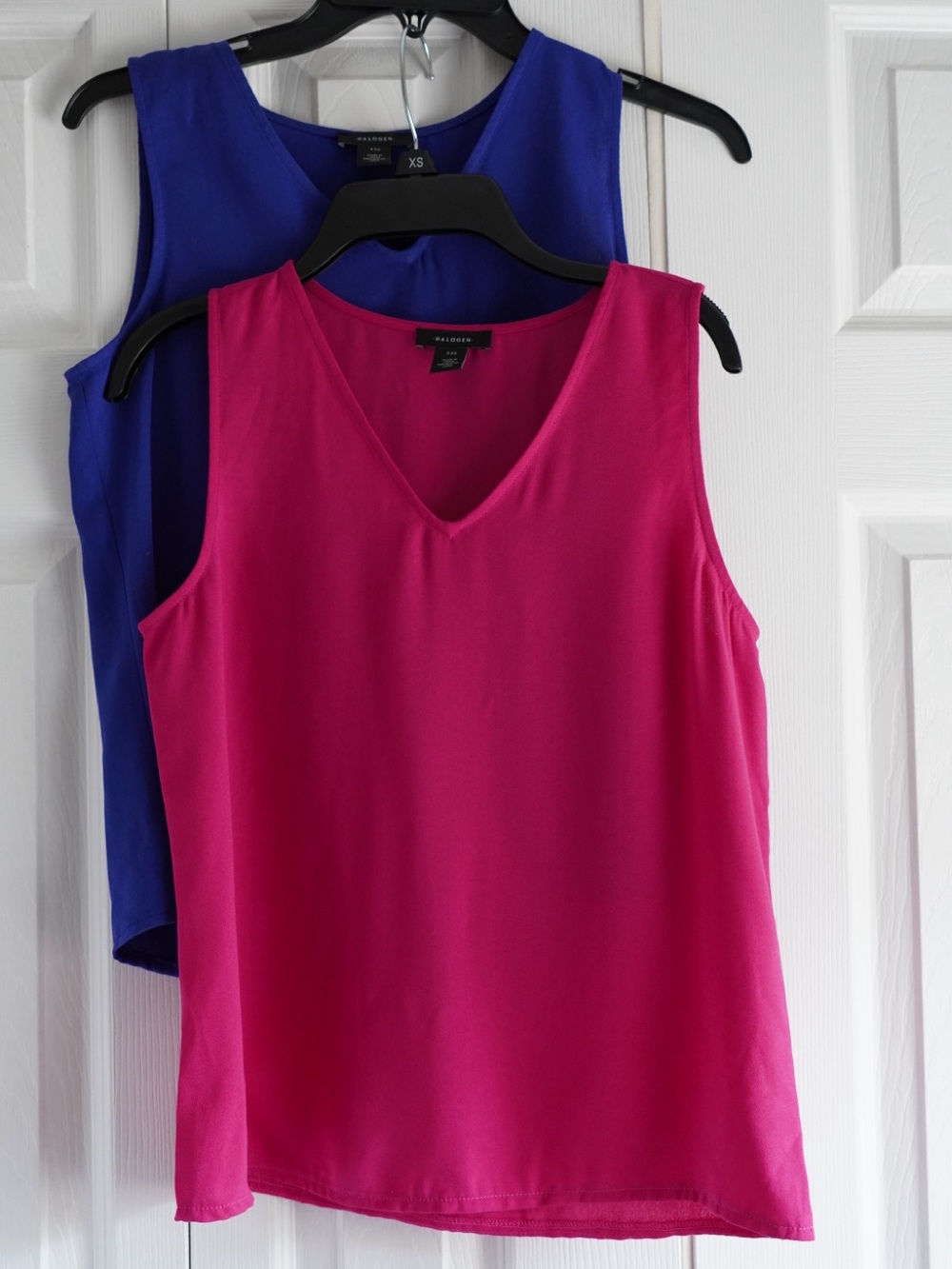 Halogen V-Neck Sleeveless Tops Set of 2 – XXS